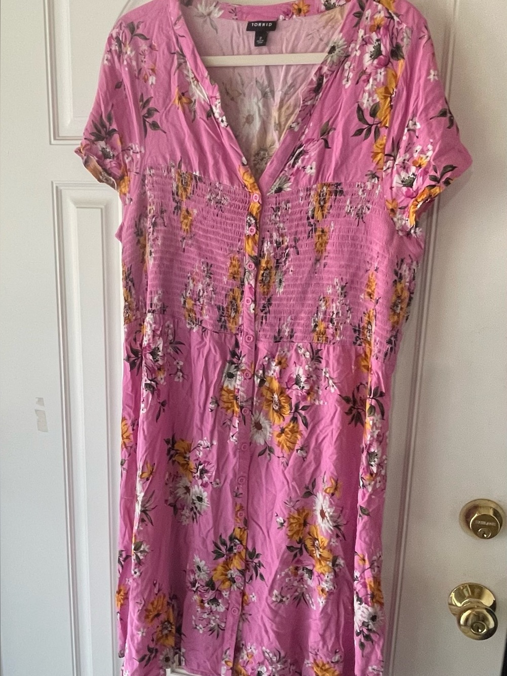 Torrid / Midi Dress / Plus Size 2 / Pink / Used / Cute Smock Smocking Floral
